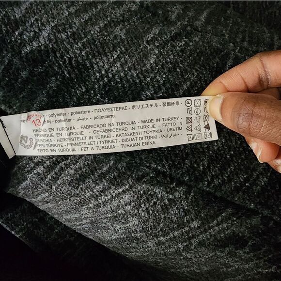 Zara  - Picture 10 of 17